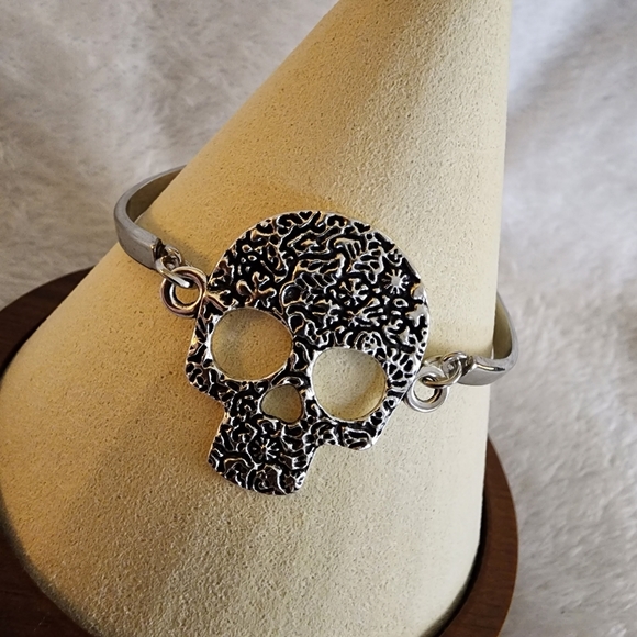 Silver Sugar Skull Bracelet - Picture 3 of 9
